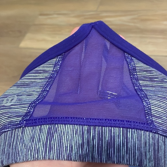 Lululemon Flow Y Strap Work Out Bra Size 10 - Picture 4 of 5